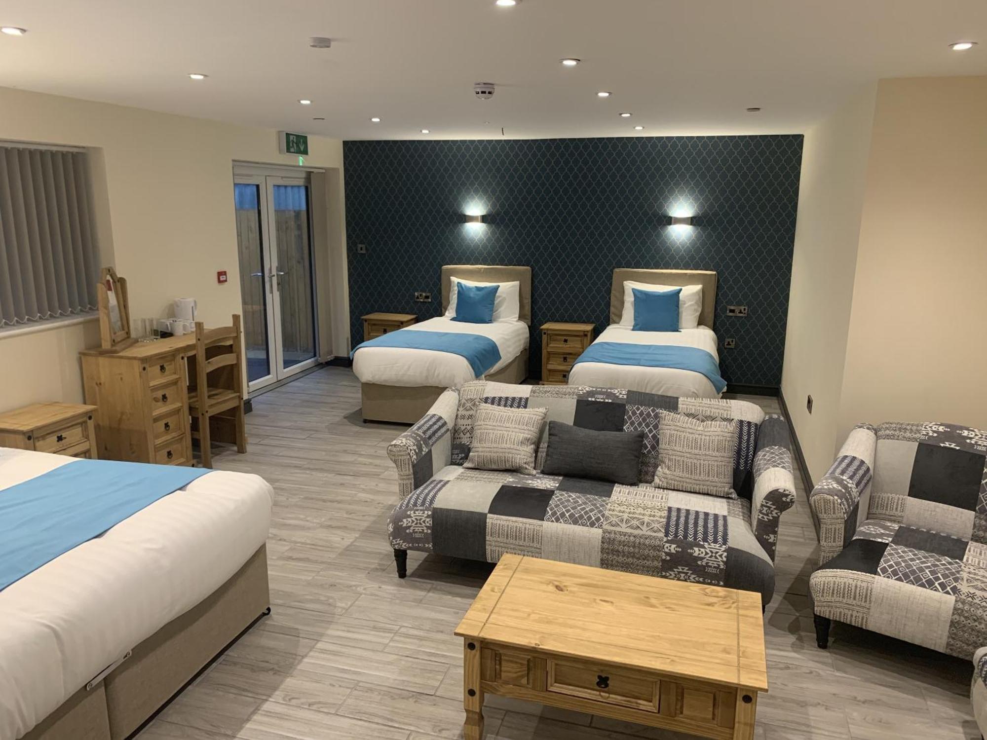Barmouth Beach Club Room photo