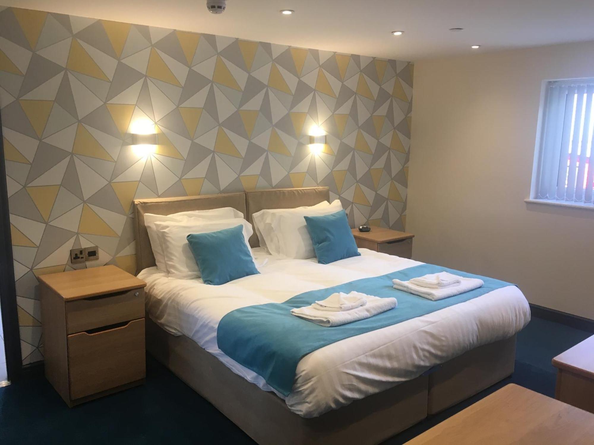 Barmouth Beach Club Room photo